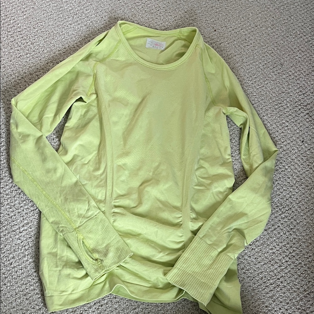 Athleta green long sleeve top